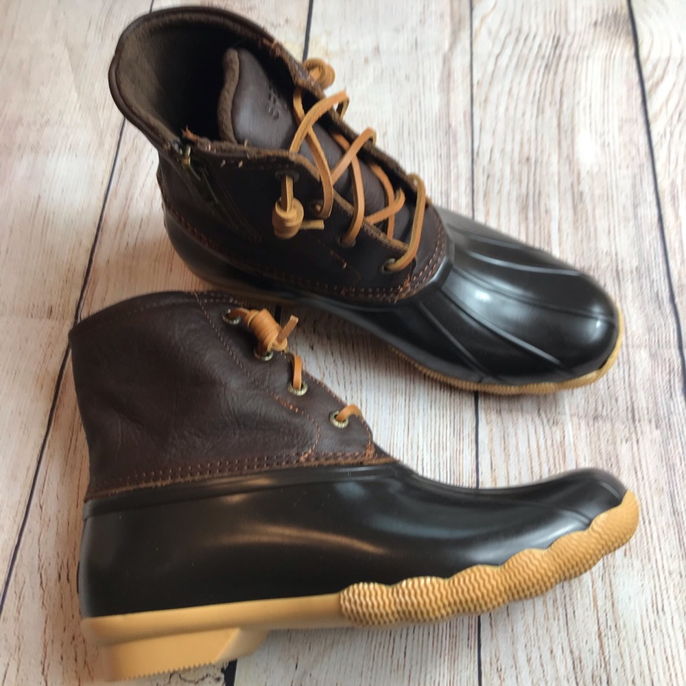 NWT/ Sperry | Saltwater women’s boots winter duck - Picture 4 of 16